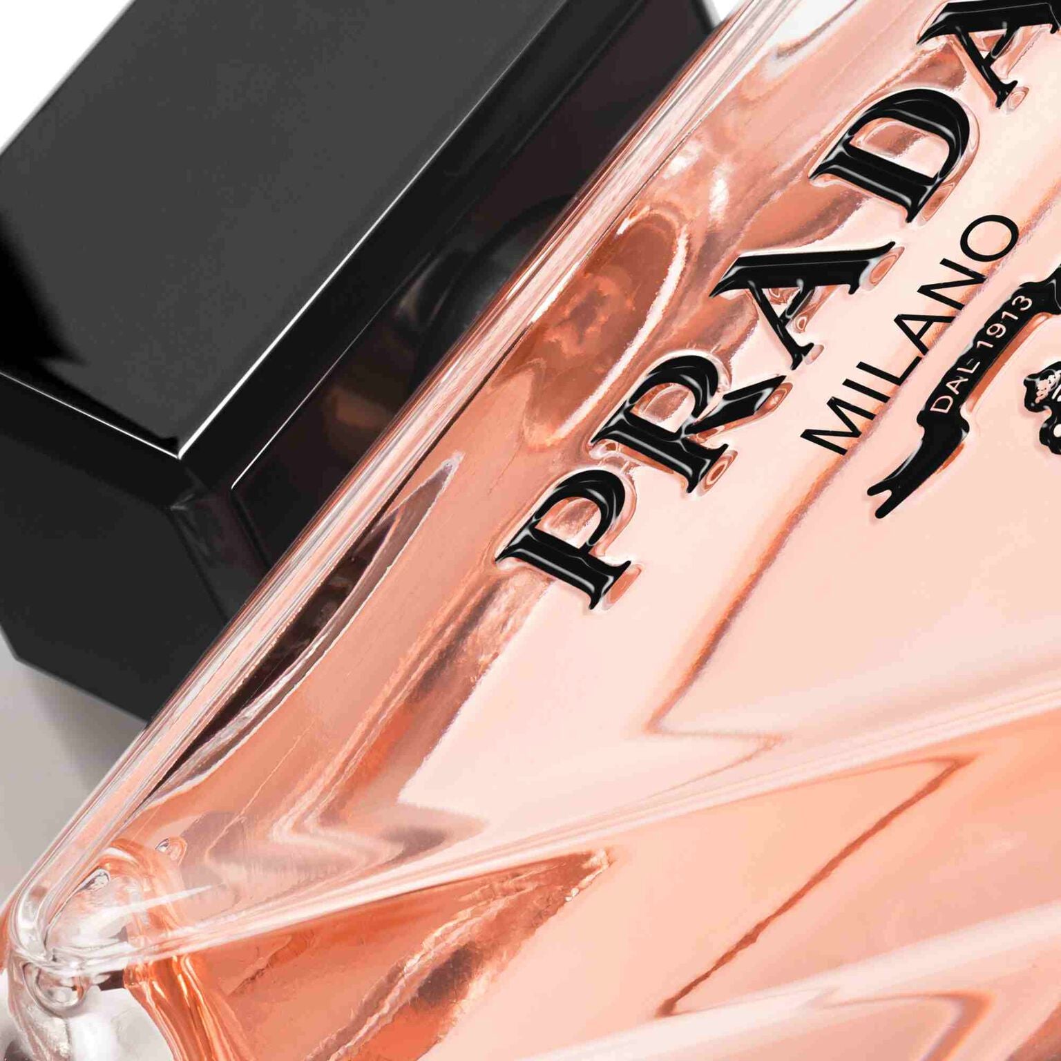 Prada Paradoxe Eau De Parfum 90ML detail 3