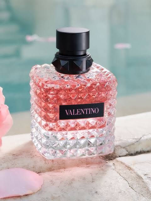 Valentino Donna Born In Roma 100ML detail 2