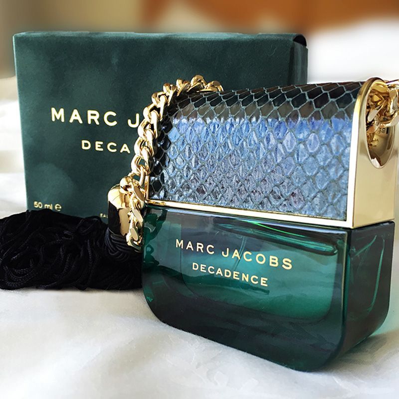 Decadence Marc Jacobs 100ML detail 2