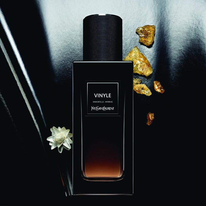 YSL Vinyle 125ML detail 1
